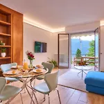 La Casa Di Lucia Apartment *