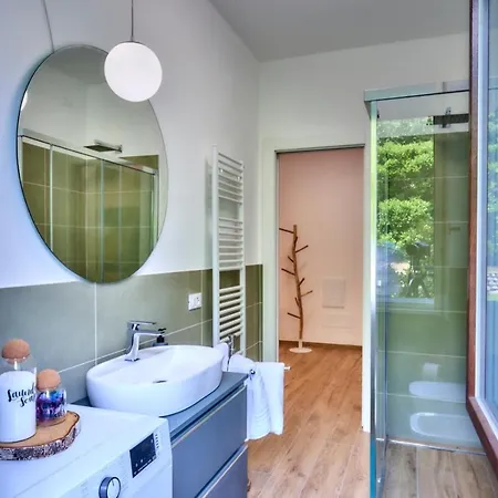 La Casa Di Lucia Apartment *