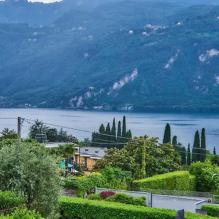 La Casa Di Lucia Lierna